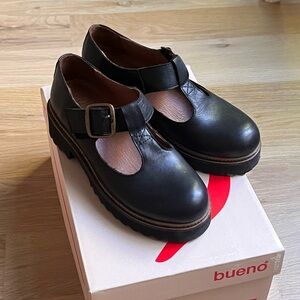 Bueno Abigail Mary Jane shoes